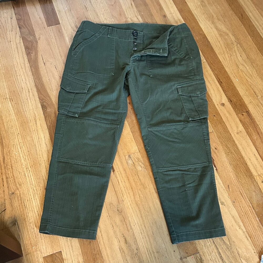 Mountain Hardware Olive Green Cargo Pants Size 14 Short